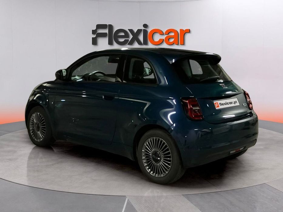 Fiat 500e493330250681569284