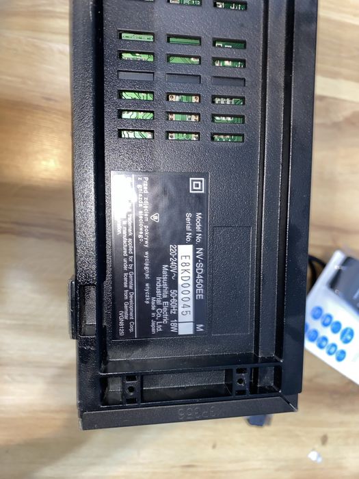 Panasonic NV-SD450+nowy pilot 8w1+stan b. dobry-podłączenie przez HDMI