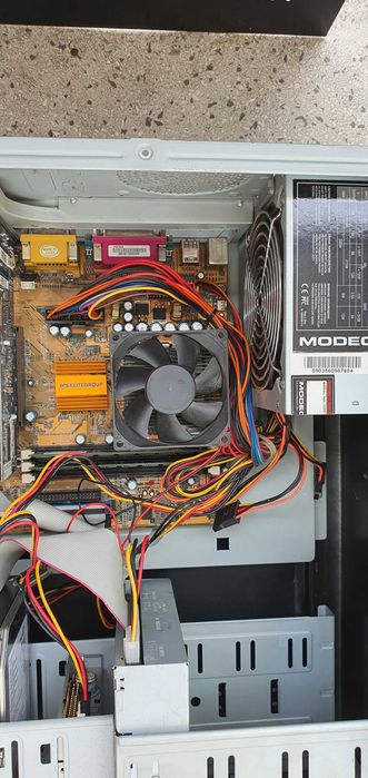Retro komputerek pod OC Celeron ECS P6VXA 256ram ATI Radeon R9250 128mb!