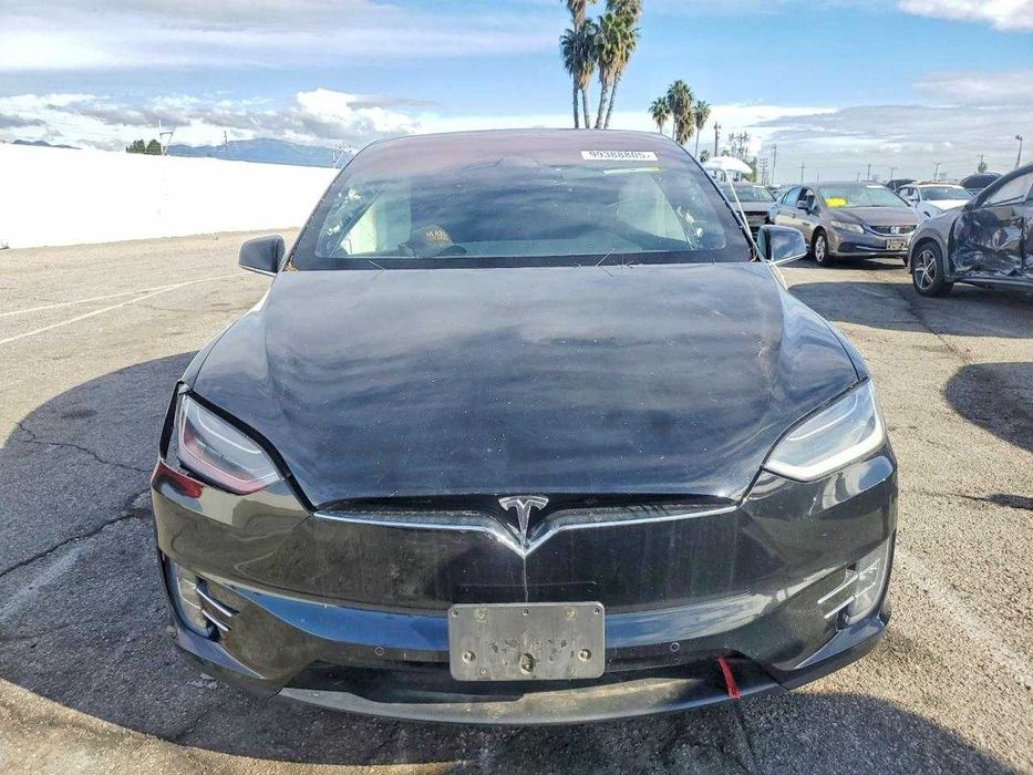 Бампер Tesla Model X Розборка Тесла Модел Х