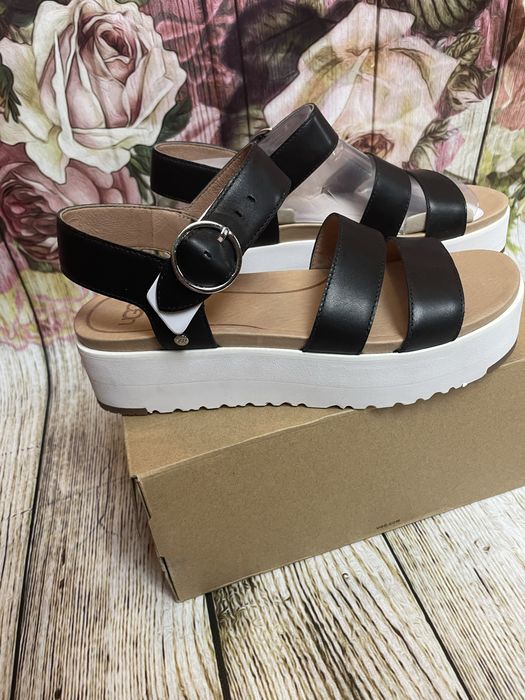 Босоніжки Ugg шкіряни