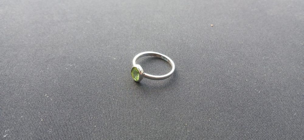 Серебряное кольцо