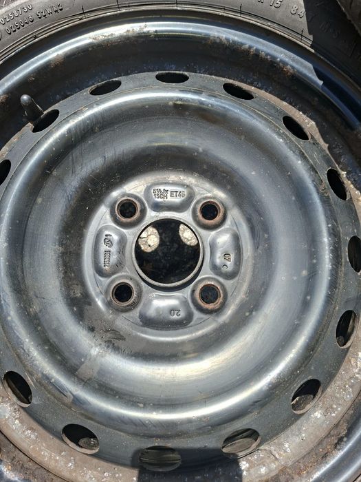 Pneus com jantes para Toyota Yaris