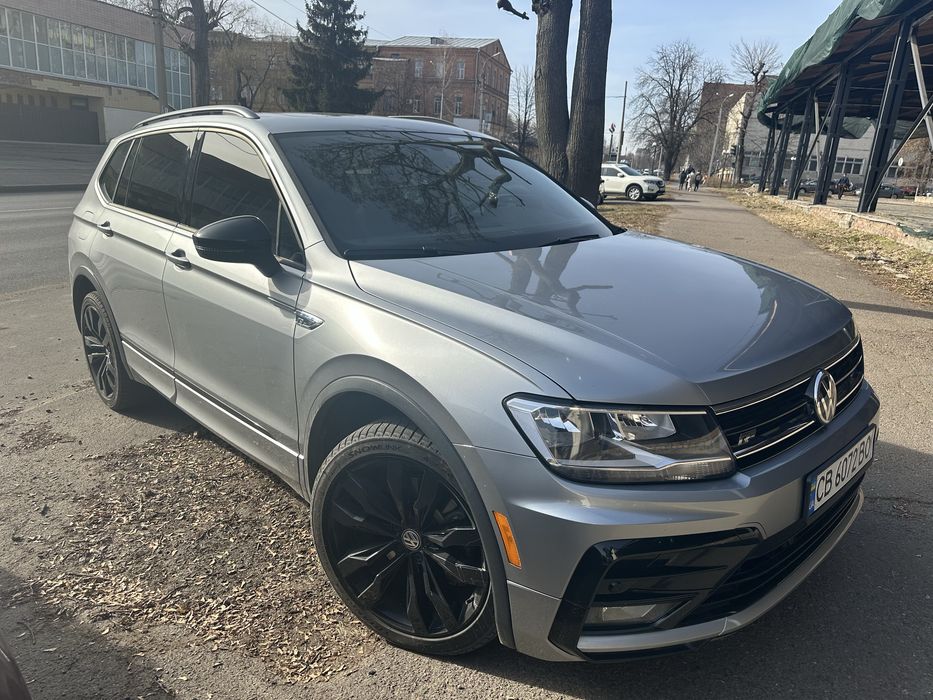 Tiguan Allspase 2020 R-Line Shadow line