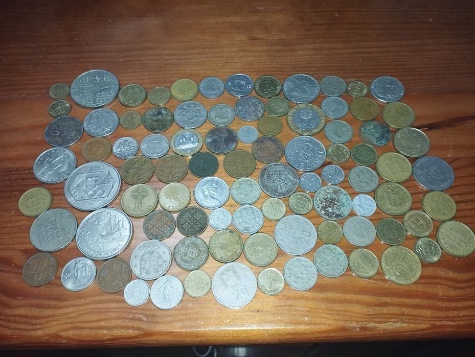 Notas e moedas antigas