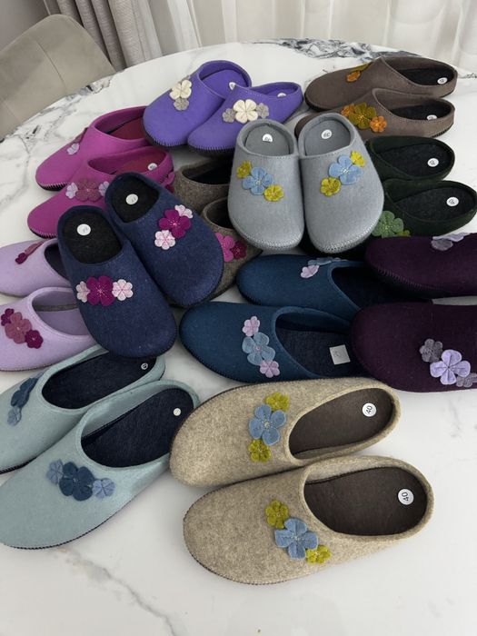 Домашні тапки з натурального войлока, власного виробництва.