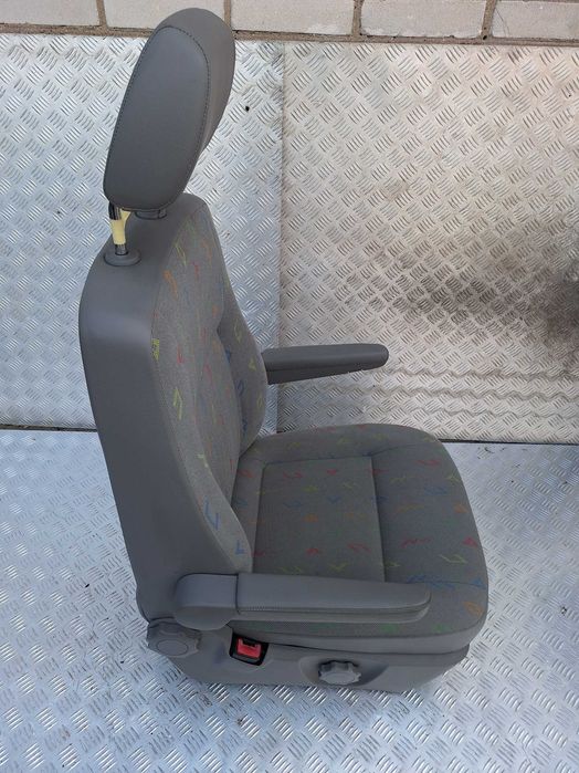 Fotel Lewy Przód Kierowcy Podłokietniki Vw Transporter T5 Lift T6 Caravelle