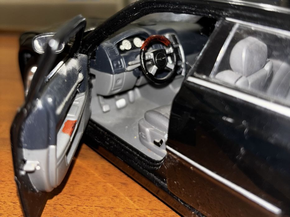 Колекційна машинка Chrysler 300C