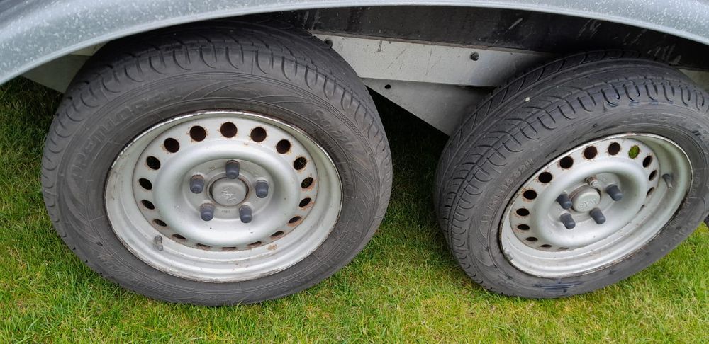 Koniarka przyczepka  do przewozu koni