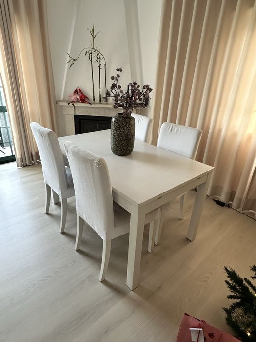Mesa ikea branca