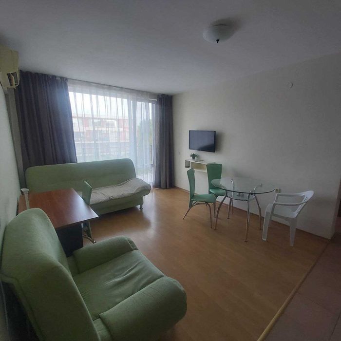 Продам большую 3-х комнатную квартиру на Солнечном берегу Болгарии