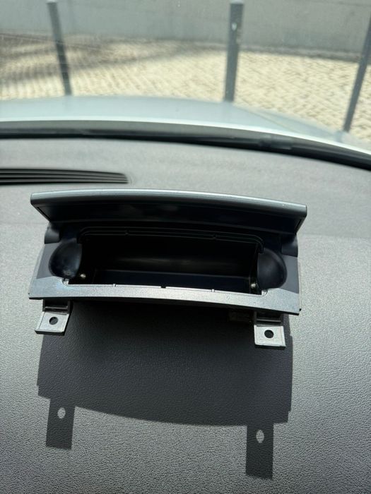 Cinzeiro Audi   8P0 857 951