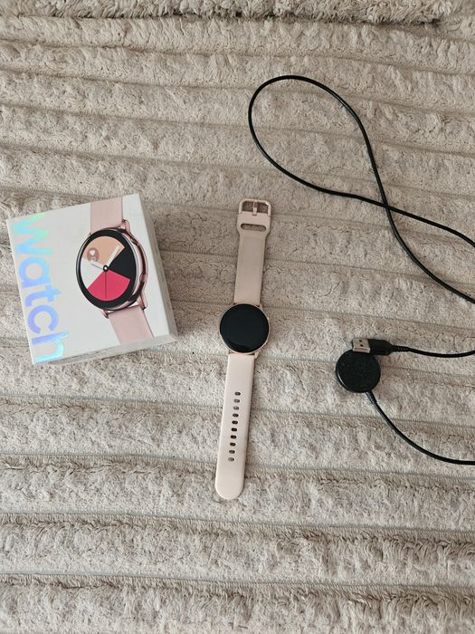 Смарт годиник Samsung galaxy  watch  active