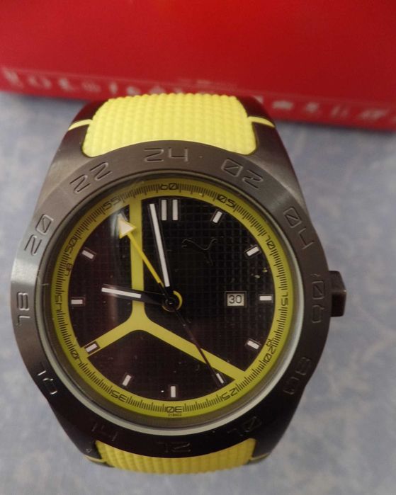 Relógio Puma modelo 101841 – NOVO, nunca usado (caixa vermelha)