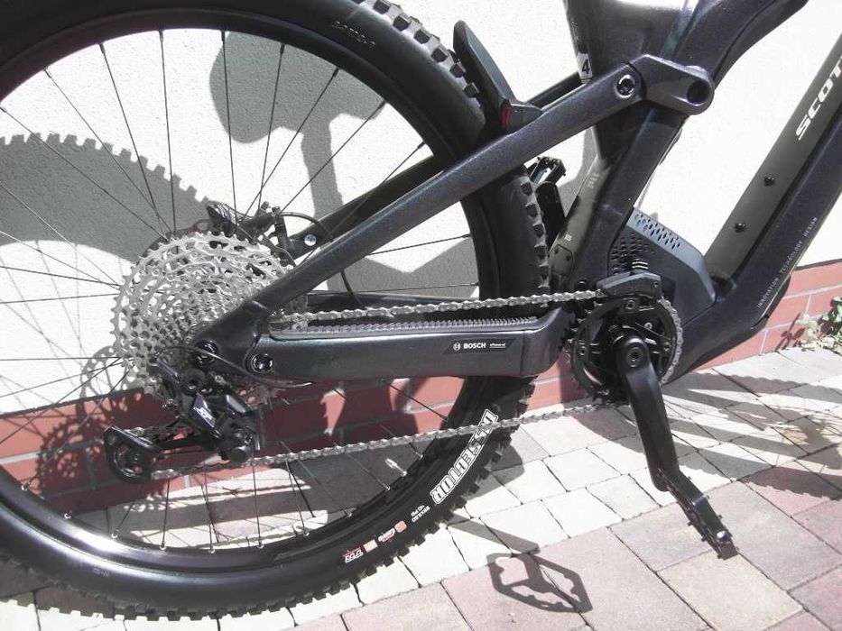 Rower elektryczny Scott Patron eRide 920 Black L (Strike)