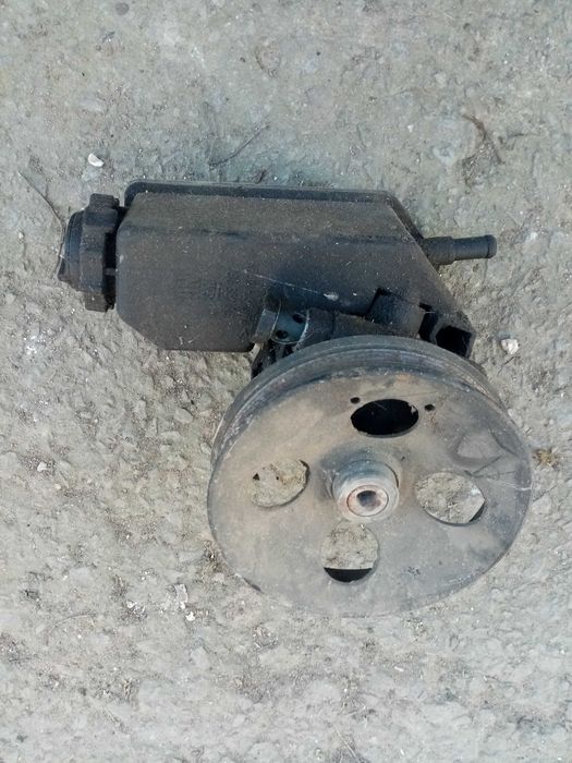 Насос гідропідсилювача опель вектра б 1997 року 1.6
