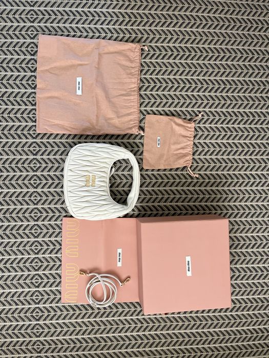 mala miu miu wander hobo matelassé