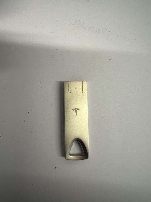 Pen original tesla 128G