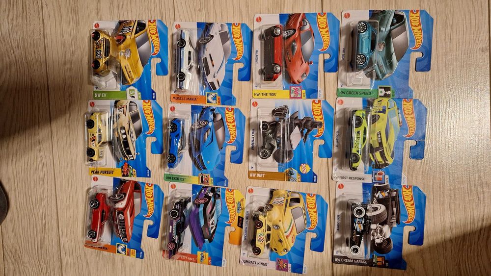 Hot wheels resorak porsche audi ferrari lamborgini vw ford mustang