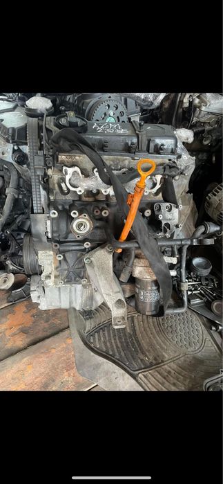 Двигун мотор AZM 2.0 бензин