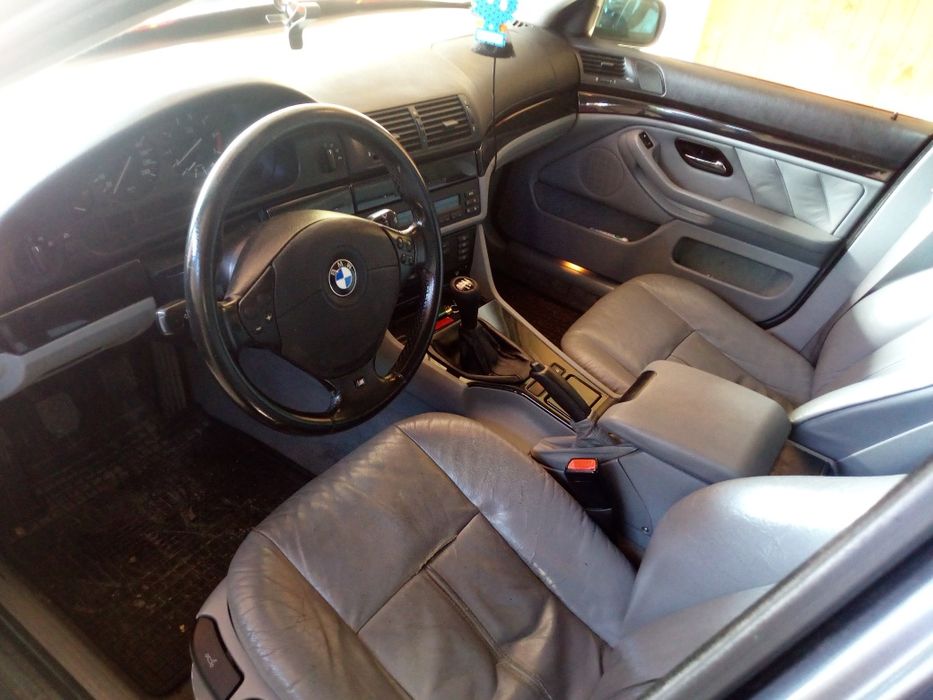 BMW E39 V8 Manual