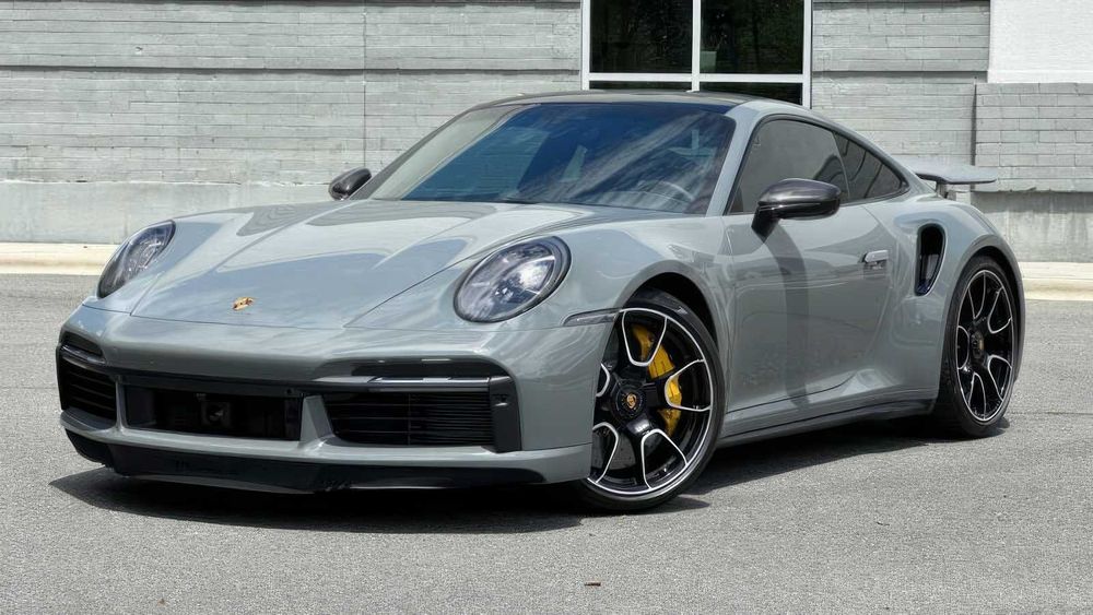 Porsche 911 Turbo S      2021