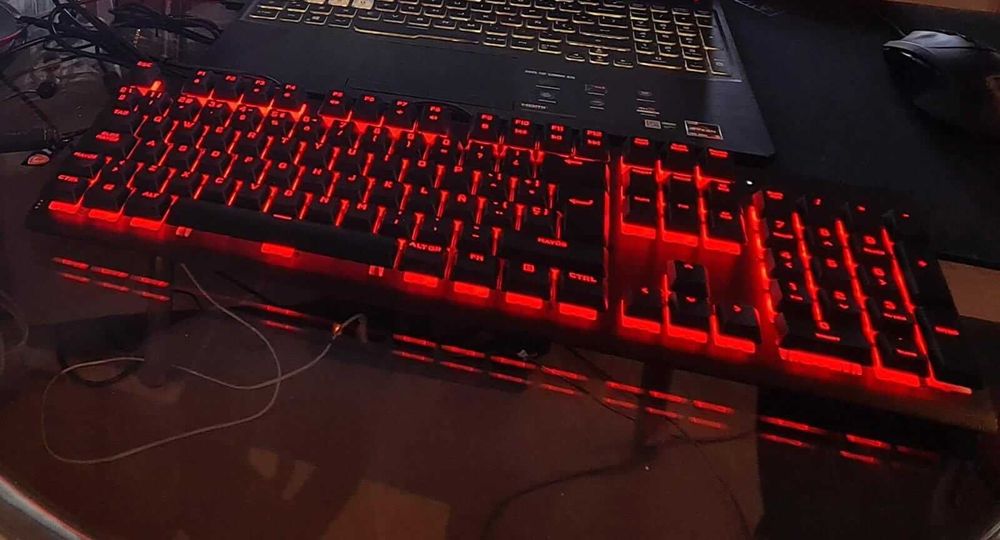Teclado Corsair K55 Red Switch
