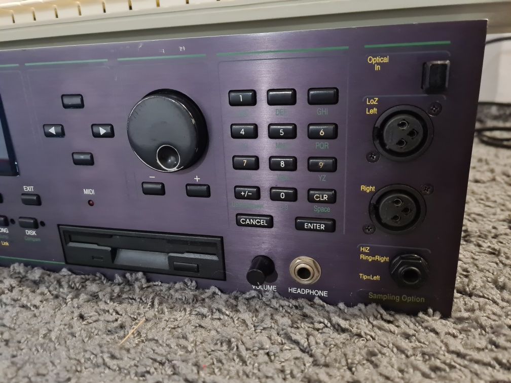 Kurzweil k2000r v3 synth sampler Piastów • OLX.pl