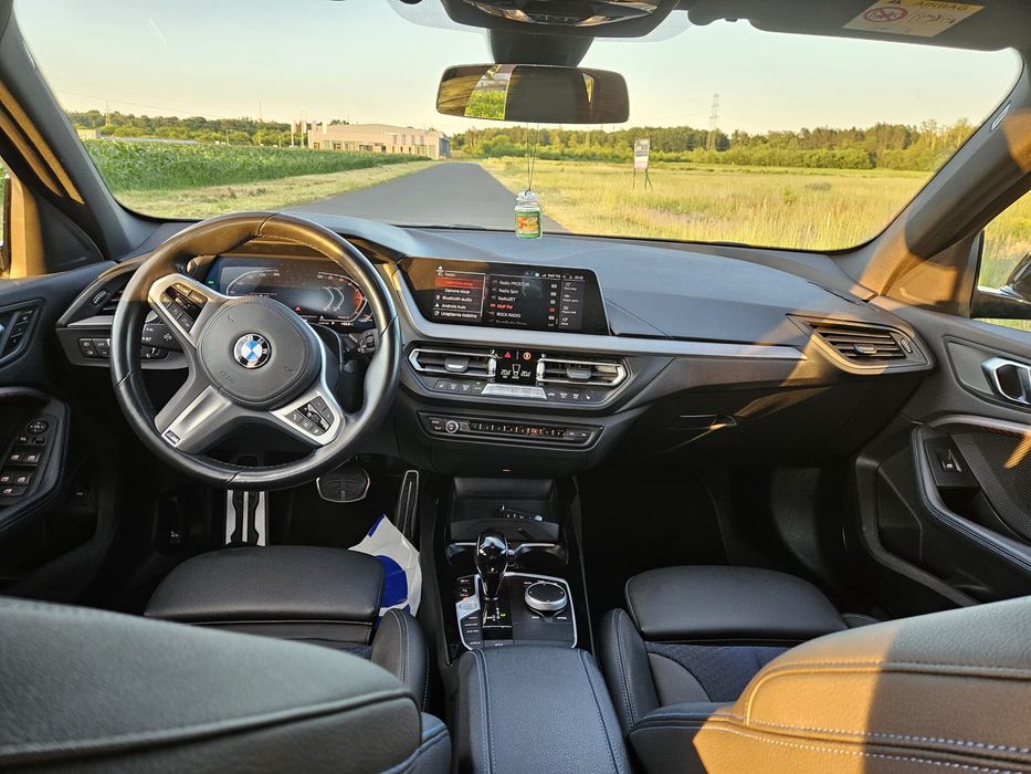 BMW Seria 1 F40 M Sport | 2022 | Automat | Panorama