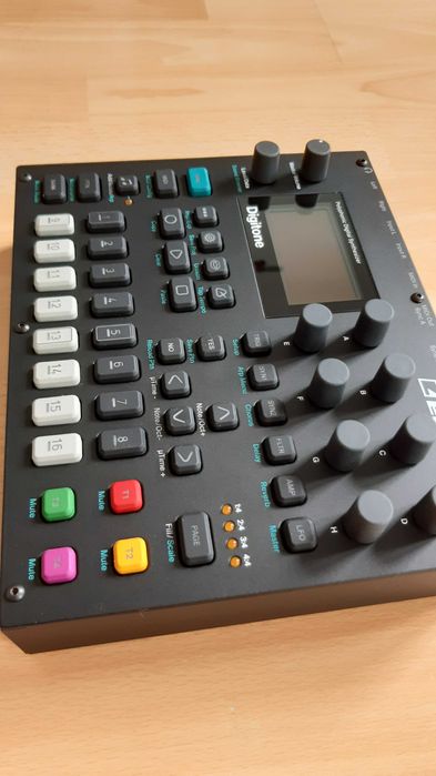 Elektron Digitone - syntezator FM + Decksaver