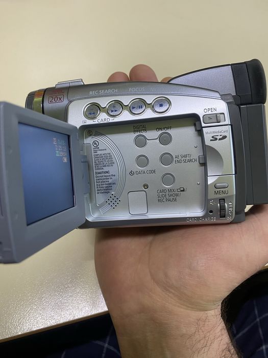 Видеокамера  Canon ZR85 (Mini DV)