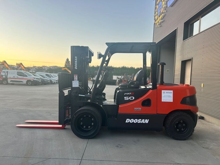 Empilhador Doosan 5000 Kgs Diesel