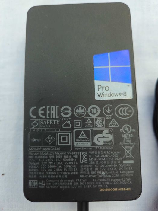 # Zasilacz Microsoft  wtyk magnetic mod. 1626 używane - sprawne