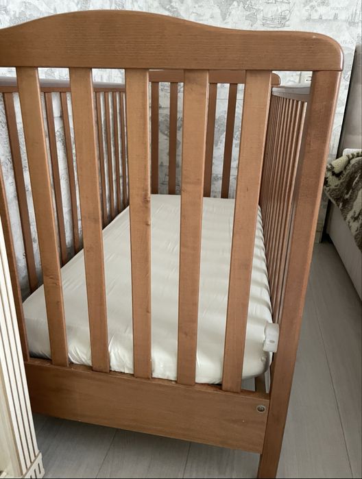 Дитяче ліжко / детская кровать Италия