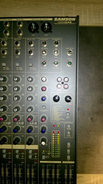 Samson MDR1248 микшерный пульт 12 каналов +  DSP процессор эффектов