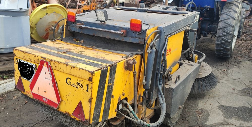 Продам ппідмітально-прибиральний причіп BEMAB G1