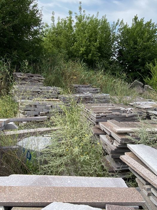 Гранітна колота брекча