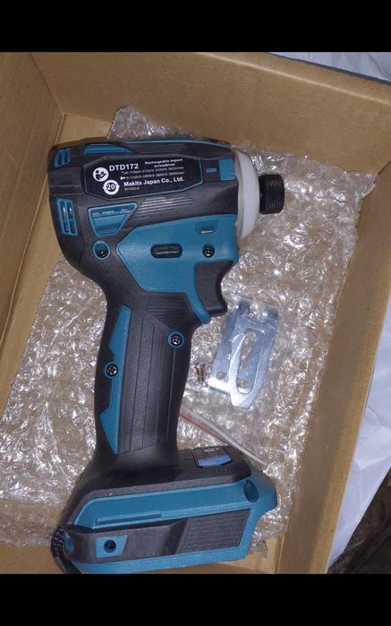 Садовый опрыскиватель, инвентарь, инструмент, грабли, держаки деревянные