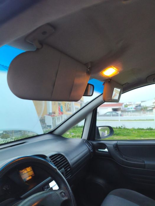 Zafira 2.0 *preço negociável*