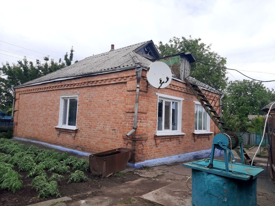 Продається просторий будинок у центрі м. Мала Виска!