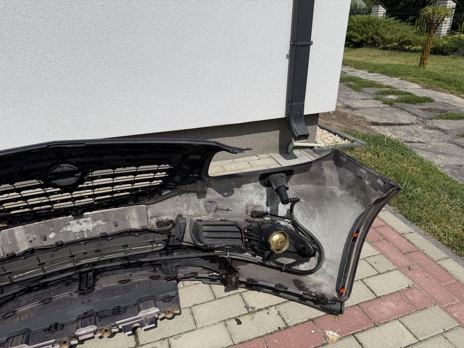 Zderzak przedni Opel Insignia