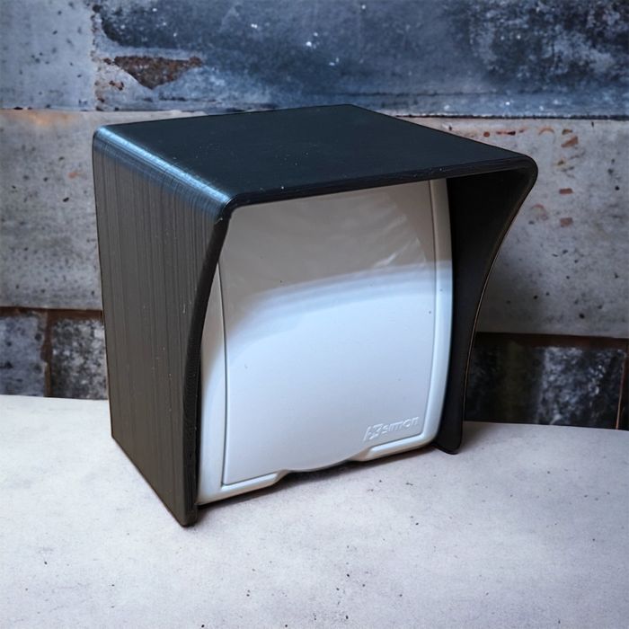 Daszek ochronny na gniazdko wlacznik na słupek