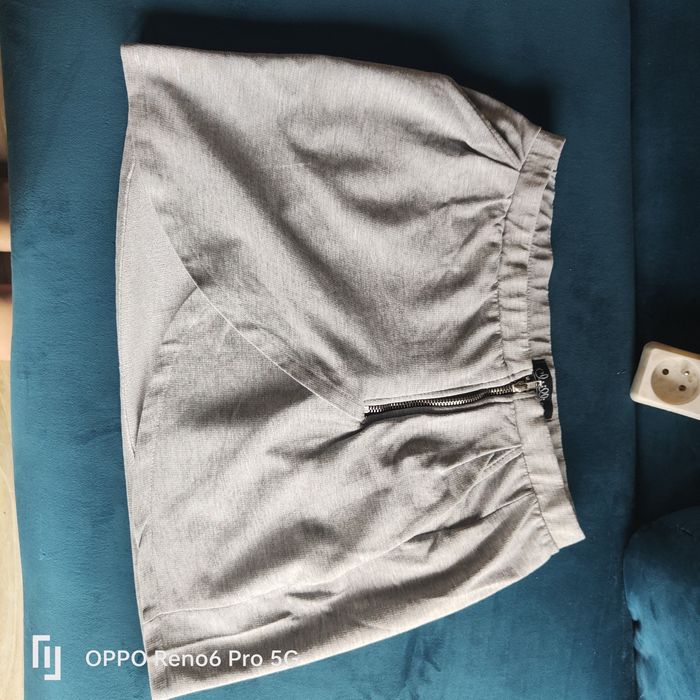 Spódnica krótka  M