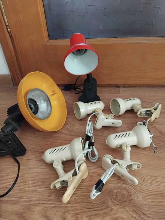 Настільні лампи , світильники