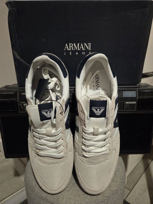 Meskie buty Armani rozm 44 jasne