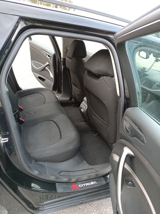 Carrinha  em ótimo estado.