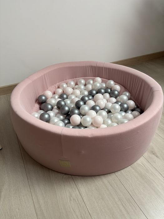 Basen z kulkami