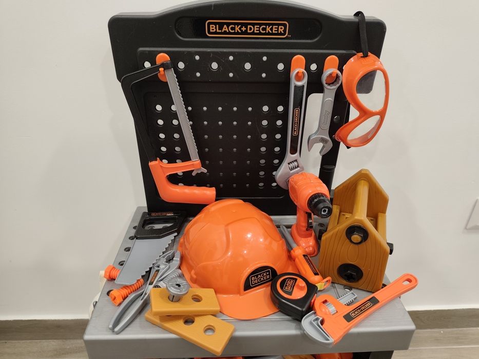 Bancada de ferramentas infantil Black+Decker infantil e camião