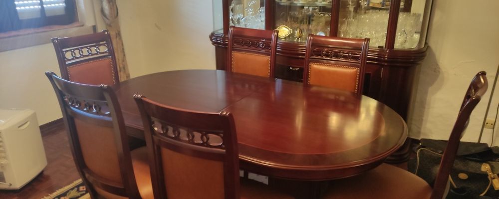 Mobília de Sala em Madeira Maciça