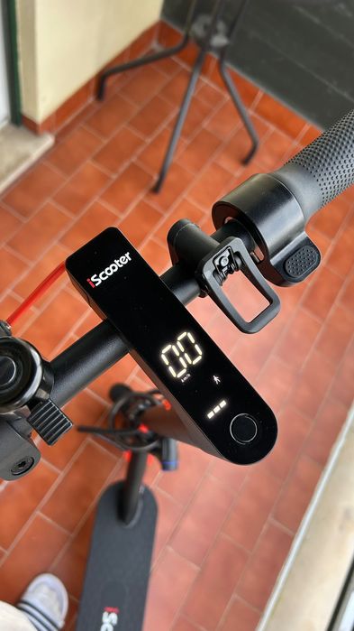 Trotinete iScooter i9 COMO NOVA